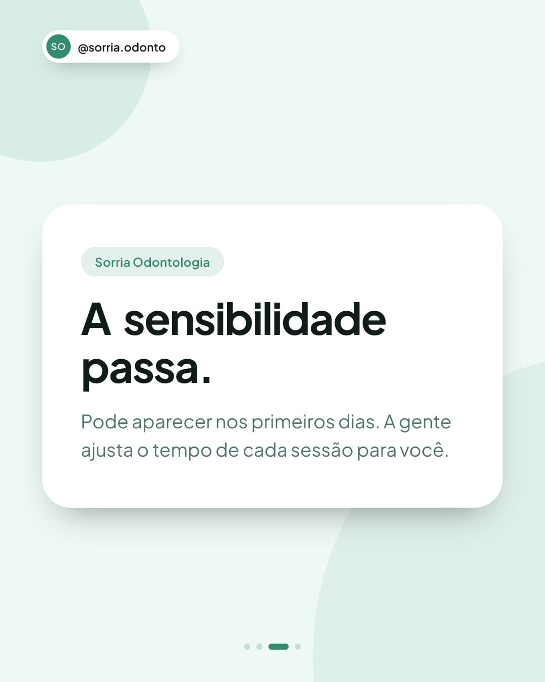 Slide 3 do mesmo carrossel odontológico de exemplo